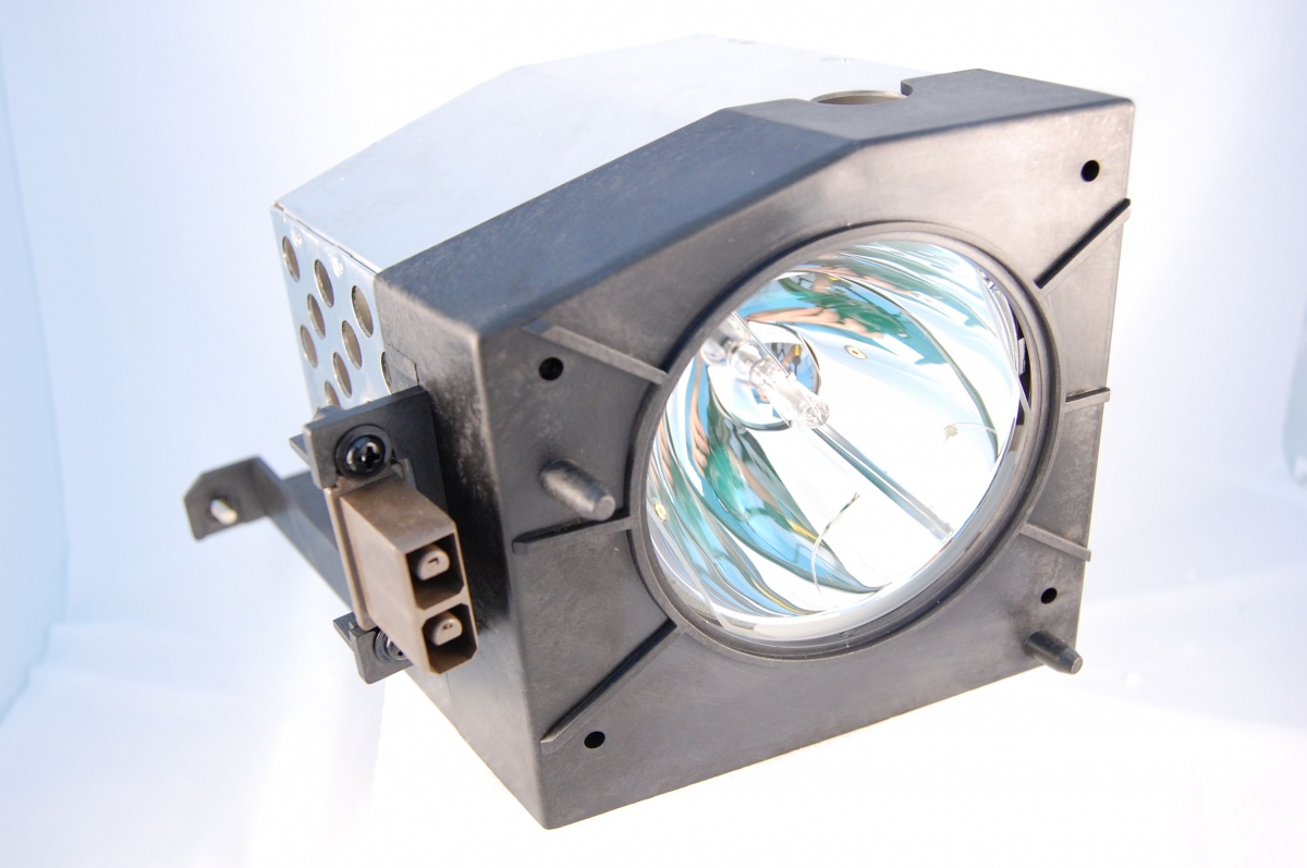 Compatible Projector lamp for TOSHIBA 52HM195