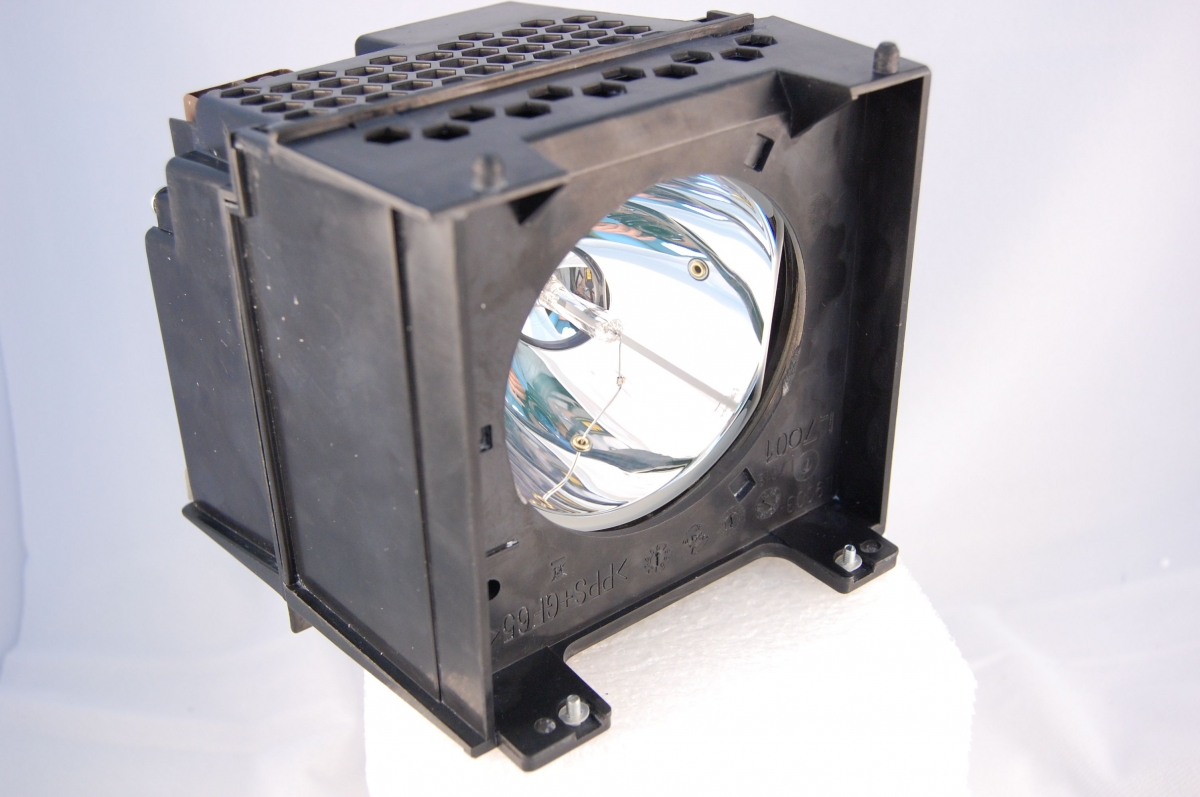 Compatible Projector lamp for TOSHIBA 65HM167