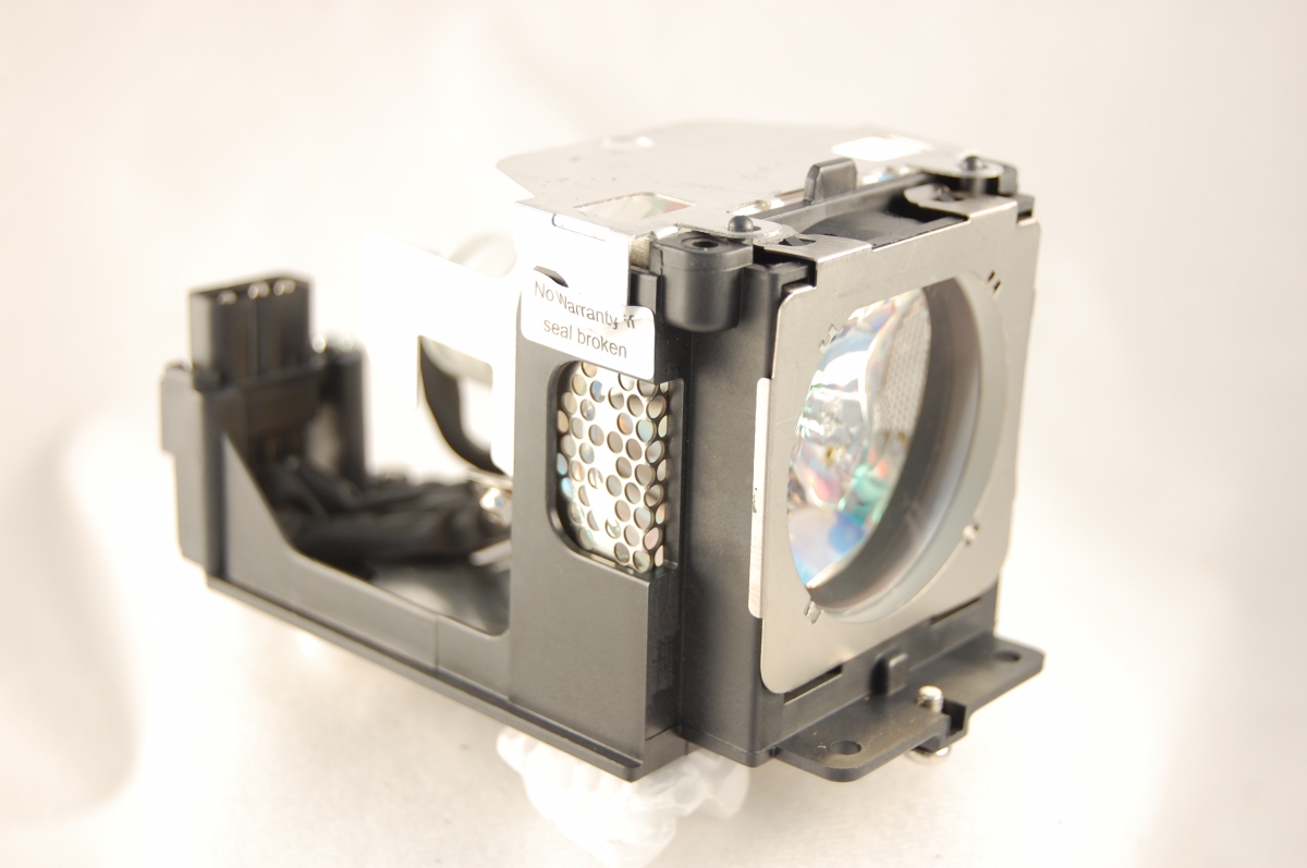 Compatible Projector lamp for Sanyo LP-XU101(W)