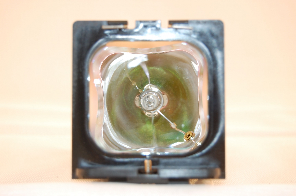 Compatible Projector lamp for TOSHIBA TLPB2E Replacement Projector
