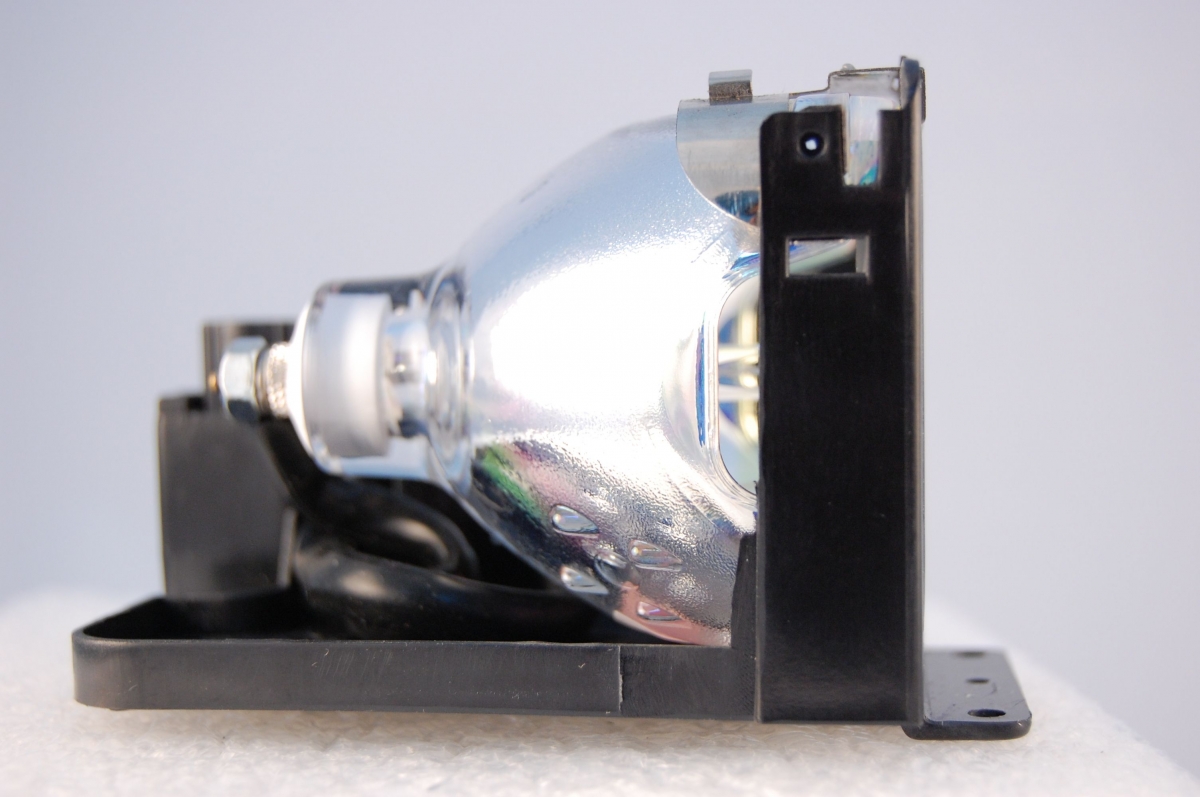 OEM Sanyo//Eiki POA-LMP31 Projector Lamp PLC-SW15,XW15,SW10,LC-SM1,LC-SM2