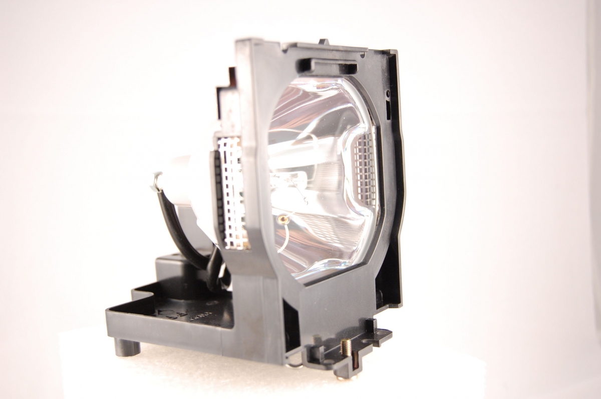 Compatible Projector lamp for SANYO 610-292-4831
