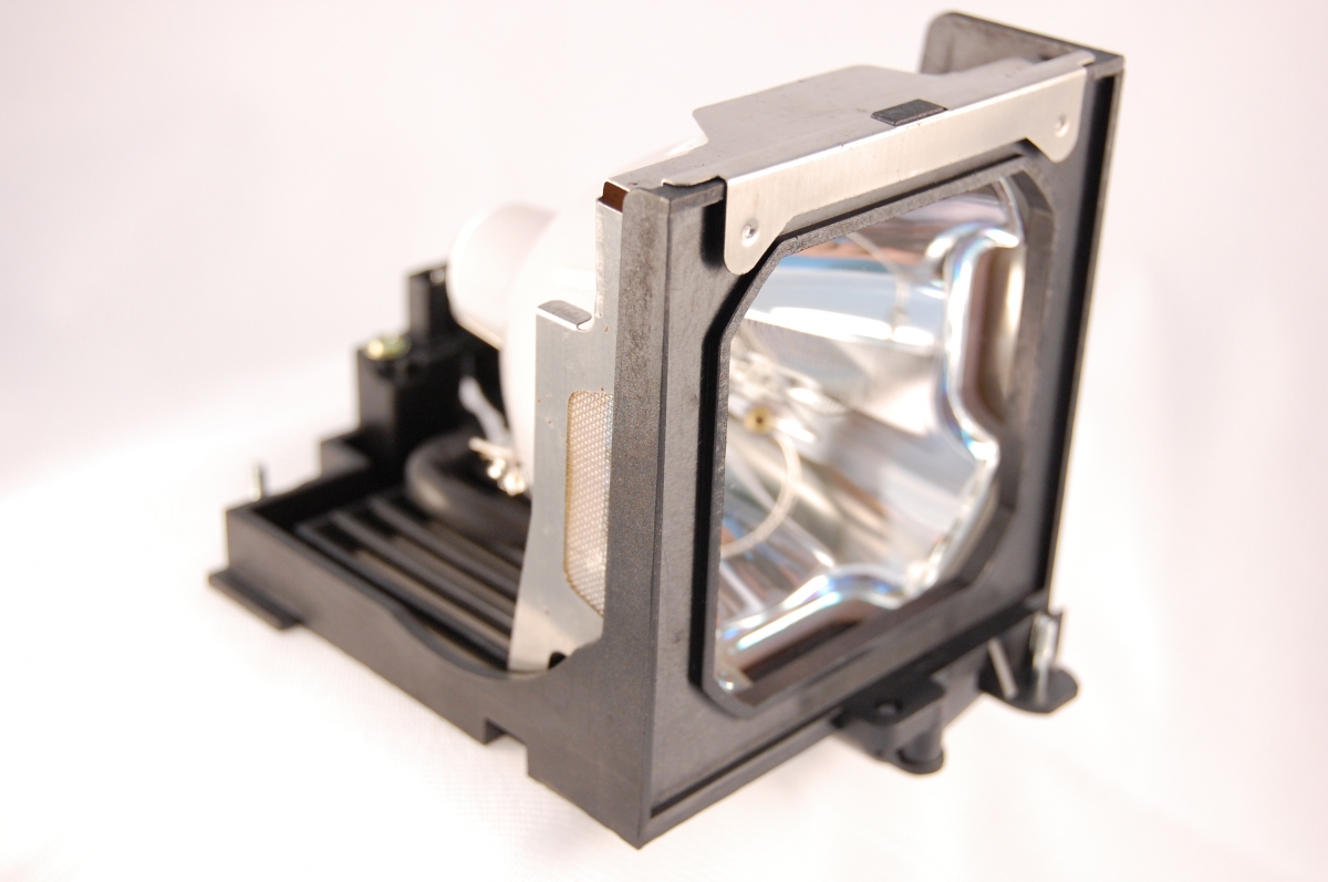 Compatible Projector lamp for SANYO Chassis XT1500