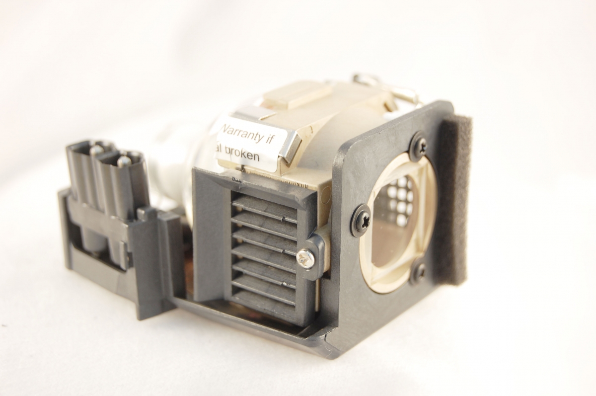 Compatible Projector lamp for IBM 0037-A05