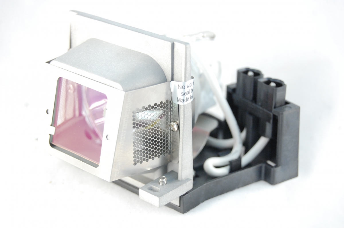 Compatible Projector lamp for EIKI EIPS200 Replacement Projector Lamps